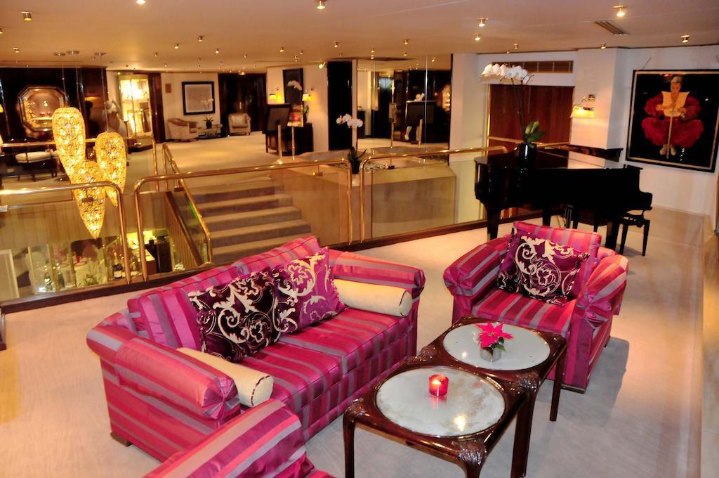Vista Palace Hotel&Beach Resort - Monte Carlo View โรกบรูน-กัป-มาร์แต็ง ภายนอก รูปภาพ